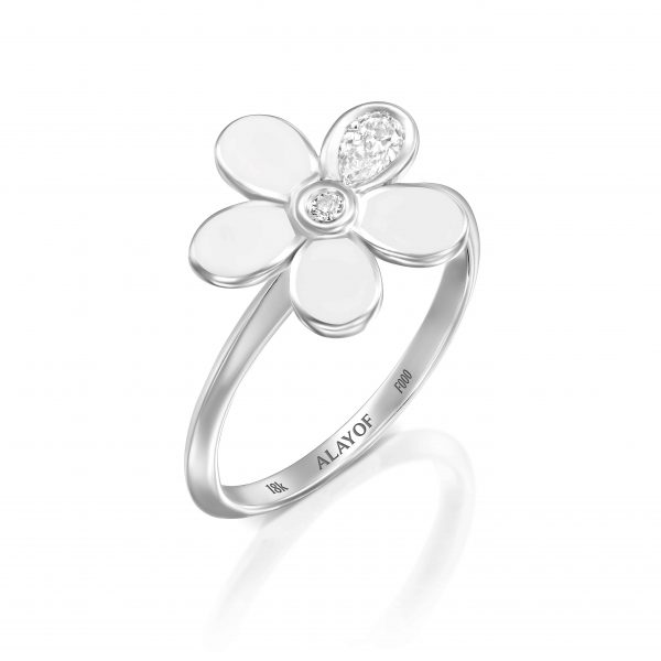 טבעת פרח אמייל לבן